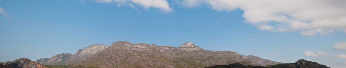 Fototapeta premium O paredão de montanhas no interior de Minas Gerais