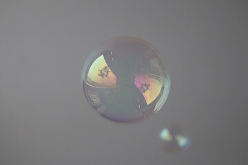 Bolinha de Sabão - Soapbubble © Atilio