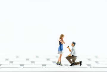 Miniature man confesses his feeling and asks a girl to be his girlfriend, he proposes an engagement...
