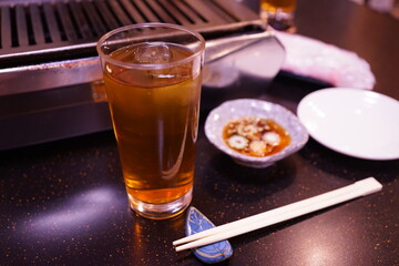 日本料理 焼肉 グリル ウーロン茶