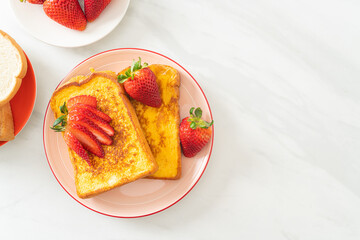 french toast with fresh strawberry