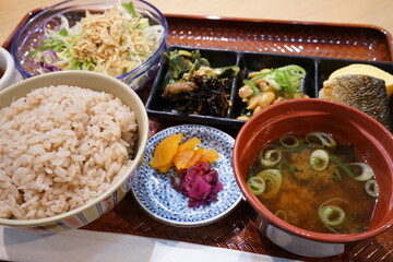 Traditional Japanese Breakfast at Ryokan in Japan - 日本料理 旅館 朝食 セット