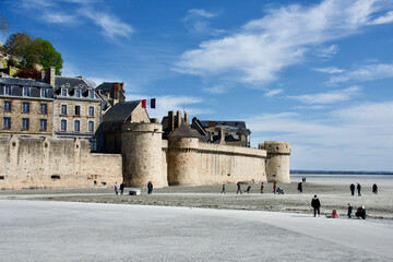 Le Mont-Saint-Michel, Festungsmauer
