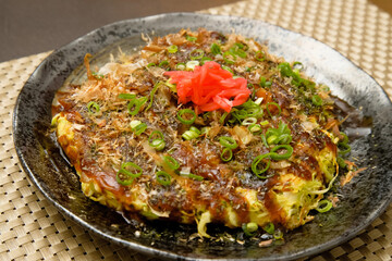 お好み焼き｜豚玉のアップ