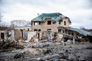 Panzerwracks im Kriegsgebiet in der Ukraine