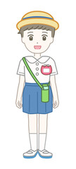 夏服を着た男の子の幼稚園児