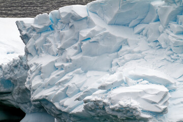 Fototapeta na wymiar Antarctica - Pieces Of Floating Ice - Global Warming