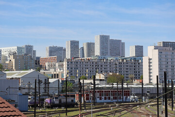  View of the 13th arrondissement of Paris and the ring road from the southern suburb of Ivry-sur-Seine - obrazy, fototapety, plakaty