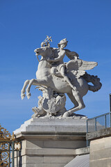 Obraz premium Statue at the entrance to Tuileries garden in Paris