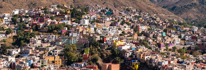 Obraz premium Colorful neighborhood on the hillside in the historic city of Guanajuato, Mexico