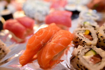 日本食の寿司ビュッフェ