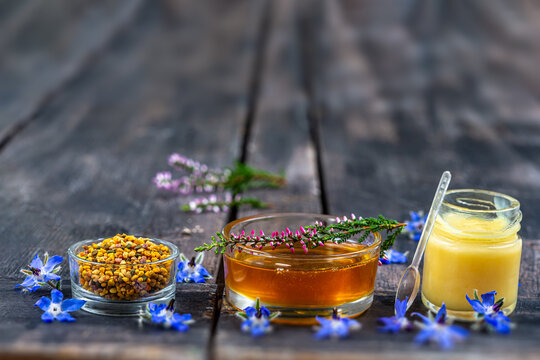 Honey Flower Pollen and Royal Jelly with Borage and Heather Flowers.