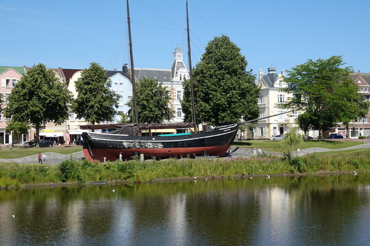 Segelschiff Hermine in Cuxhaven