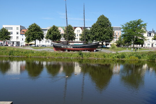 Segelschiff Hermine in Cuxhaven