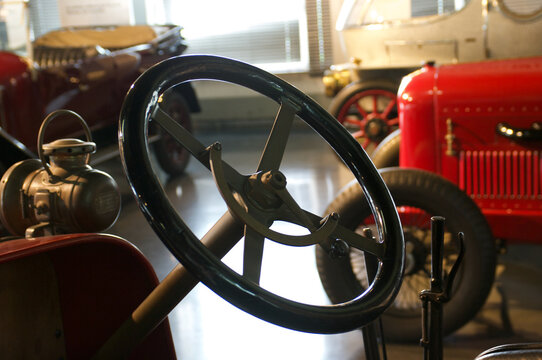 Dettagli di auto e motori al museo dell'alfa romeo ad Arese