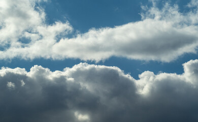 Fototapeta na wymiar Chmury na niebie