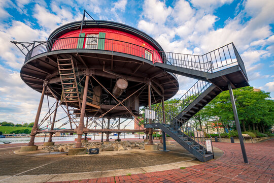 Seven Foot Knoll Lighthouse is the oldest screw-pile lighthouse in Inner Harbor Baltimore, Maryland, USA.