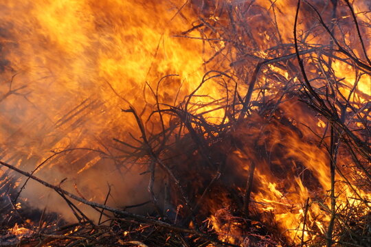 Das Osterfeuer - eine alte Tradition
