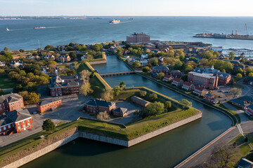 Aerial View of the Fort Monroe National Historic Site looking out toward the James River - obrazy, fototapety, plakaty
