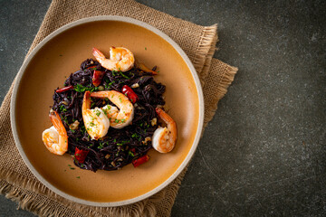stir-fried black spaghetti with garlic and shrimps