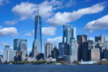 Fototapeta na wymiar New York City skyline viewed from the southern end of Manhattan