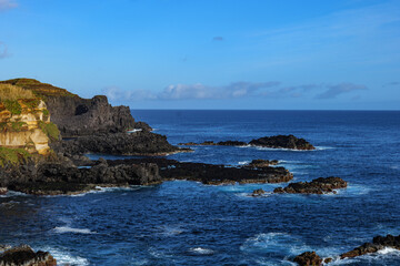 Fototapeta na wymiar Beautiful ocean in Azores with rocks
