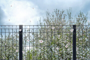 Steel grating fence made with wire in spring
