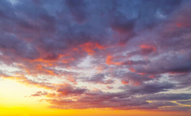 Fototapeta premium Beautiful summer sunset dramatic sky