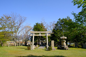 若狭久々子湖にある水神宮