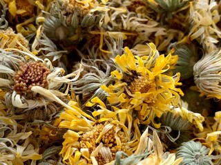 Dry calendula flowers. pharmaceutical raw materials. Healing herbs. Calendula officinalis.