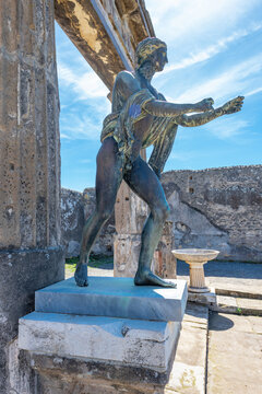 The ruins of the Apollo Temple, Pompeii, Naples, Italy.