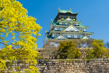 春の大阪城