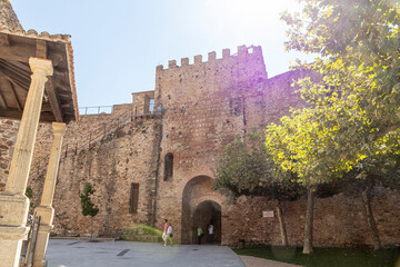 Obraz premium Buitrago del Lozoya, Spain. The Torre Albarrana, a city gate and defensive tower of the walled Old Town