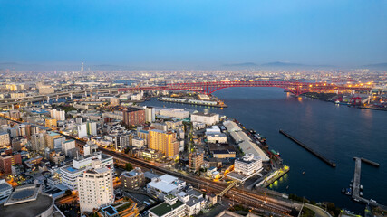 Fototapeta premium 大阪ベイエリアをドローンで空撮