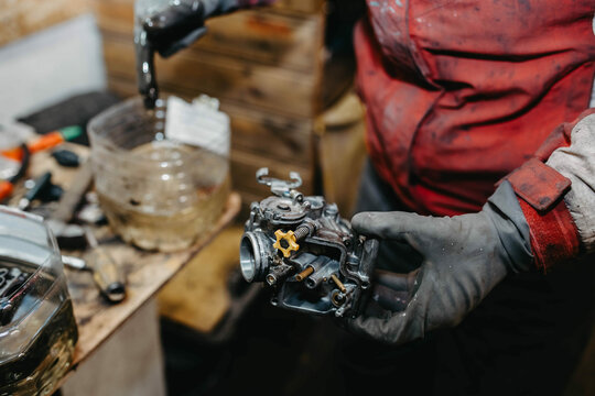 motorcycle fuel system carburetor repair.