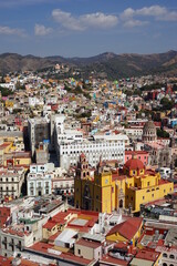 Fototapeta na wymiar メキシコの世界遺産グアナファトの街並み