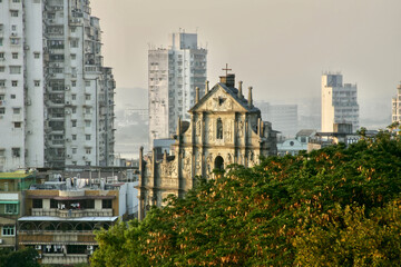 Obraz premium ruin of a church in the city