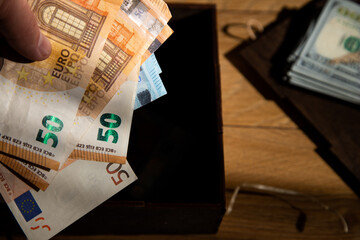 money euro bribe calculation in the hands of the hard sun