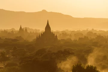 Foto op Plexiglas Sunset over Bagan © Fyle