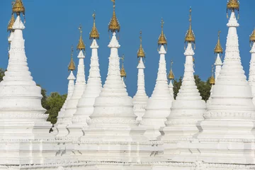 Keuken spatwand met foto White Kuthodaw Pagoda © Fyle