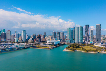 Fototapeta na wymiar Luxury buildings in Downtown Miami, Florida
