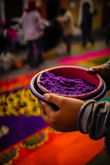Aserrín para las Alfombras de Antigua Guatemala en Semana Santa. 