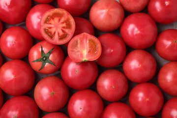 赤いトマトの背景。トマトのグループ