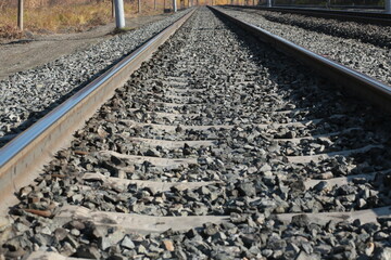 Fototapeta na wymiar the railroad going into the distance