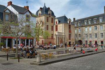 La vieille Ville du Croisic, place Donation Lepré et grande rue, Hôtel d'Aiguillon