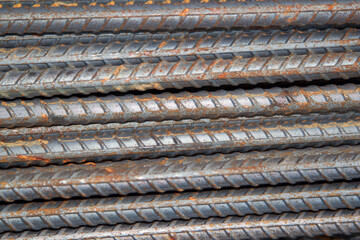 Deformed steel bars to strengthen steel structures for home building and construction of all kinds that require strong and tight structure according to engineering principles.