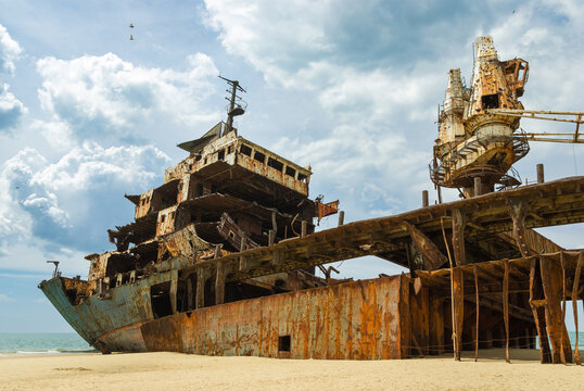 Farrah 3 shipwreck, north eastern coast of Sri Lanka