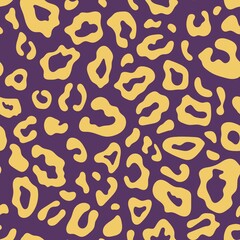Animalistic hand-drawn background. Leopard seamless pattern. Vector illustration. Cute leopard skin.