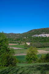 Fototapeta na wymiar Paysage de printemps aux environs du village de Vernas dans le déprtement de l'Isère