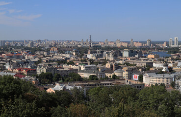 Fototapeta premium View of Dnipro river from Andriyivskyy descent in Kyiv